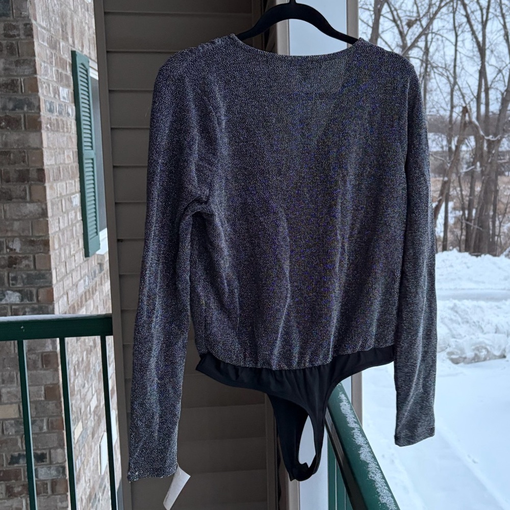🆕✨ Steve Madden Metallic Silver Wrap Bodysuit Top Long Sleeve Party Size L Chic - Picture 4 of 15